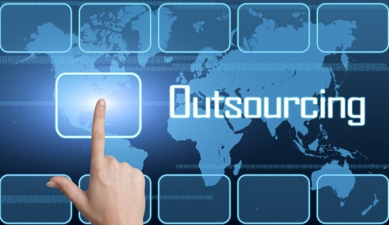 Outstaffing & outsourcing u preduzećima, benefiti i slabosti